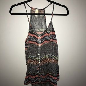 tini lili tank top